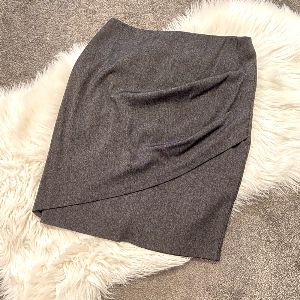 Grey pencil skirt with draping - Picture 1 of 3